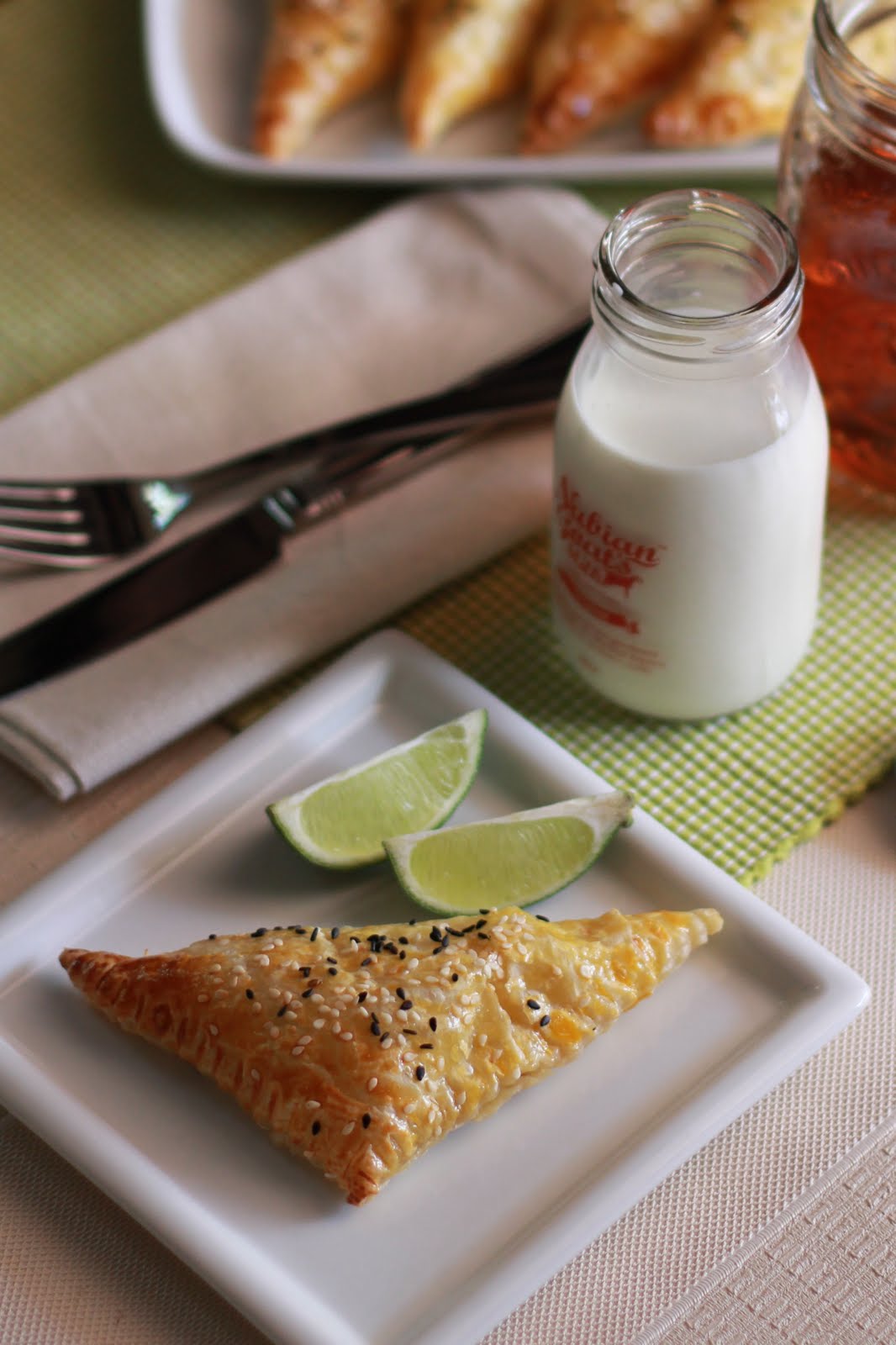 Masam manis: TUNA PUFF