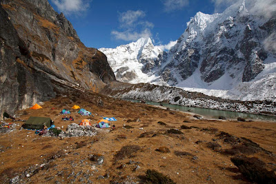 Annapurna circuit trekking in nepal