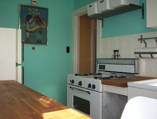 retro renovation for rental kitchen