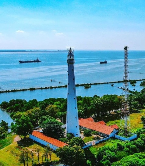 Pantai Sembilangan Bangkalan