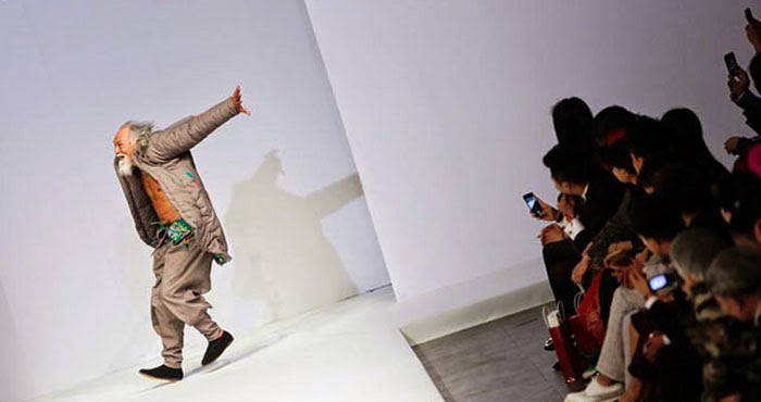 Kakek 79 Tahun Menjadi Bintang Fashion Week di China