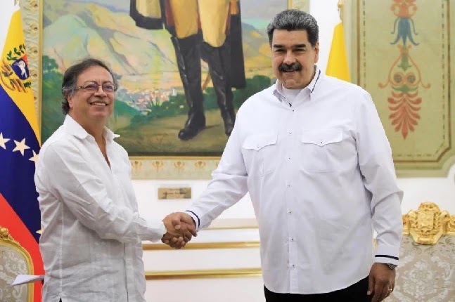 Culminó encuentro bilateral entre Petro y Maduro