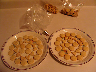 Pretty cookies on plates