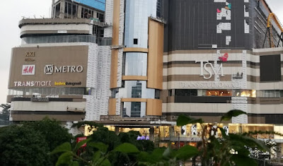 Pusat Perbelanjaan Mall dan Plaza di Depok