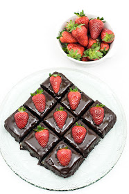 Chocolate strawberry cubes dark chocolate top shot on cubes