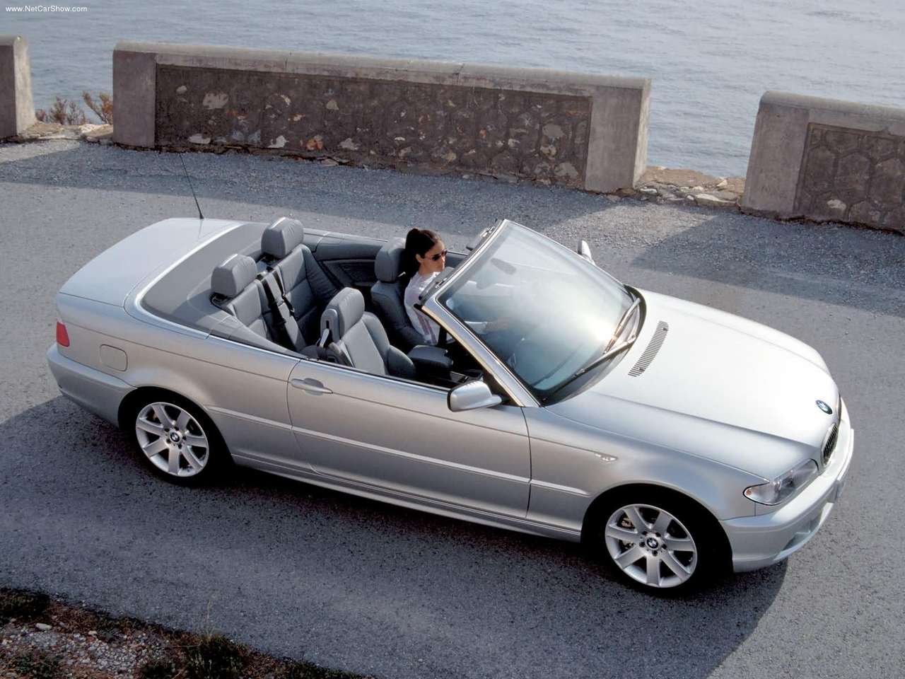 car pertamax: 2004 BMW 330Ci Convertible