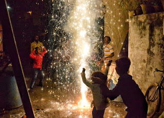 2.5-pm-in-diwali-in-delhi