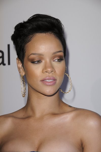 rihanna short hairstyles