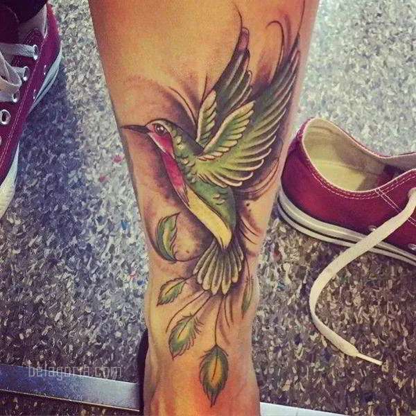 imagen del Tatuaje de un Colibrí