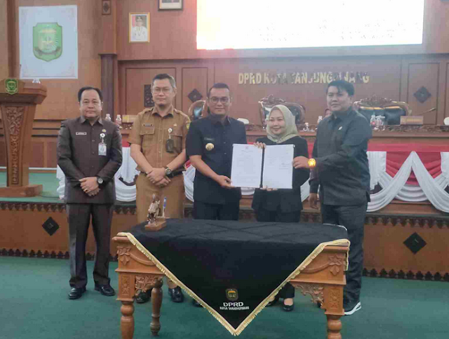 DPRD Tanjungpinang Sahkan Ranperda APBD-P TA 2024 Menjadi Perda