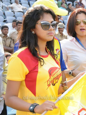 Amala_Paul_At_CCL_Ground