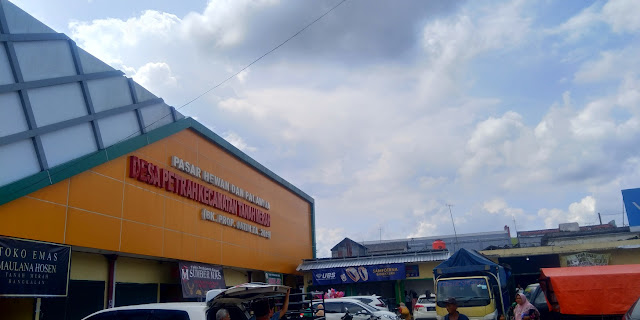 pasar tanah merah bangkalan