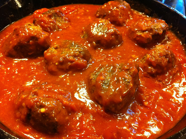 Derek on Cast Iron - Cast Iron Recipes: Recipe: Meatballs 