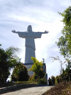 Patung yesus di mansinam