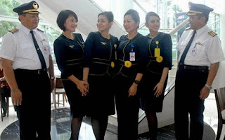 gaji pilot air asia,gaji pilot baru,gaji pilot tni au,gaji pilot garuda,gaji pilot lion air,pilot garuda,gaji pilot sriwijaya,gaji pilot,gaji pegawai,