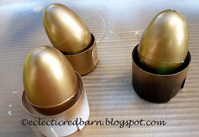 Eclectic Red Barn: Spray painted plastic eggs