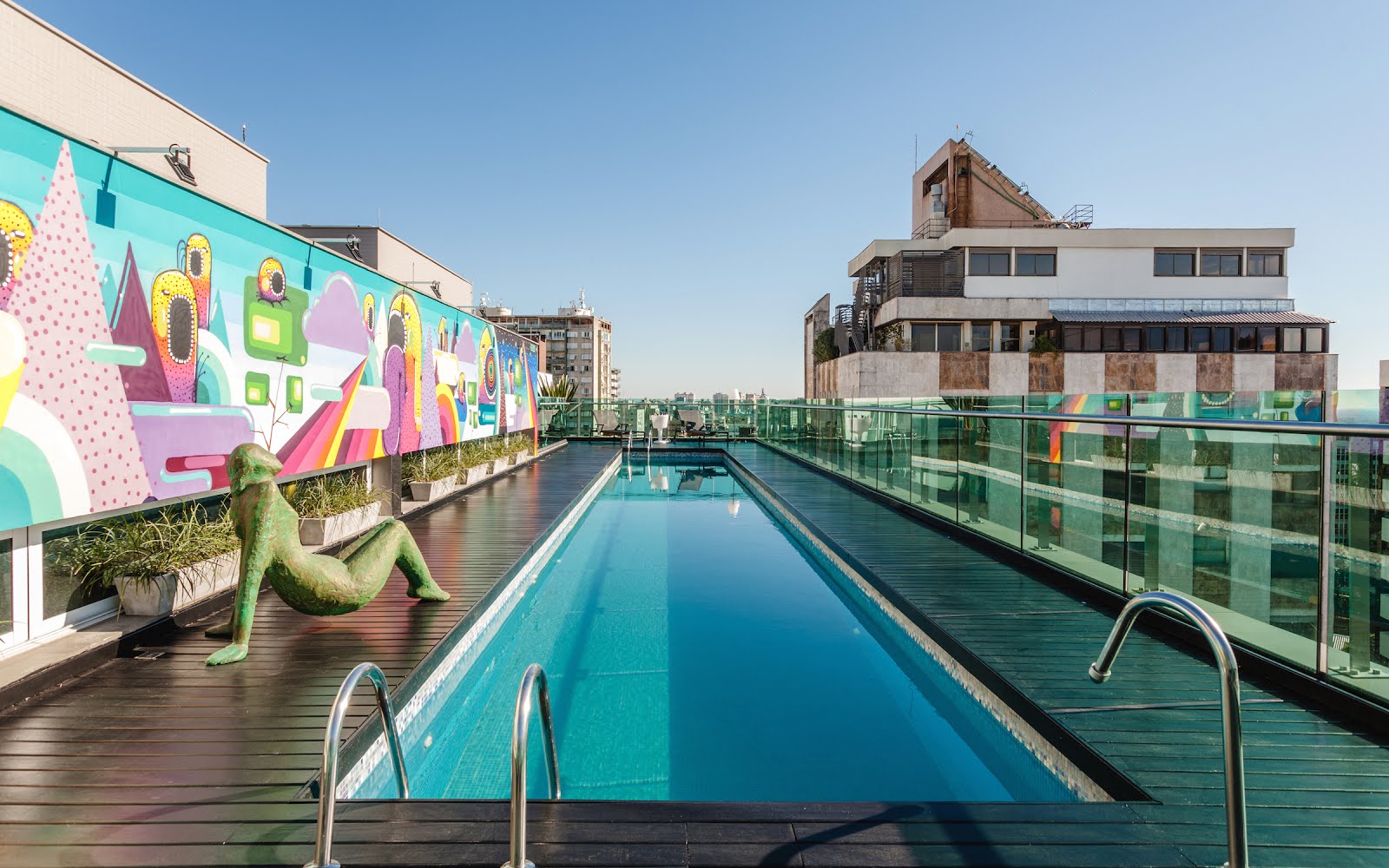 Cobertura do Hotel Laghetto Viverone Moinhos é pintada com as cores da Sherwin-Williams para a Casacor Rio Grande do Sul