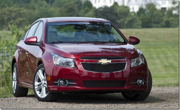 2011-Chevrolet-Cruze-front