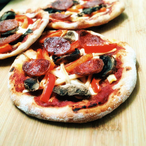 homemade pizza, new york crust, new york crust pizza, pizza dough, pizza dough recipe, recipe, thin crust