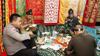 RITUAL ADAT TOLAK BALA BAKAUA - IKSB SANGGAU