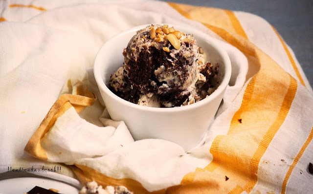 how to make no churn Peanut Butter and Chocolate Chip Ice Cream recipe