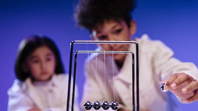 Sir-Issac-Newton-An-Amazing-Multi-Face- Personality Sir-Issac-Newton-An-Amazing-Multi-Face- Personality