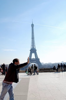 Funny Picture with Eiffel Tower