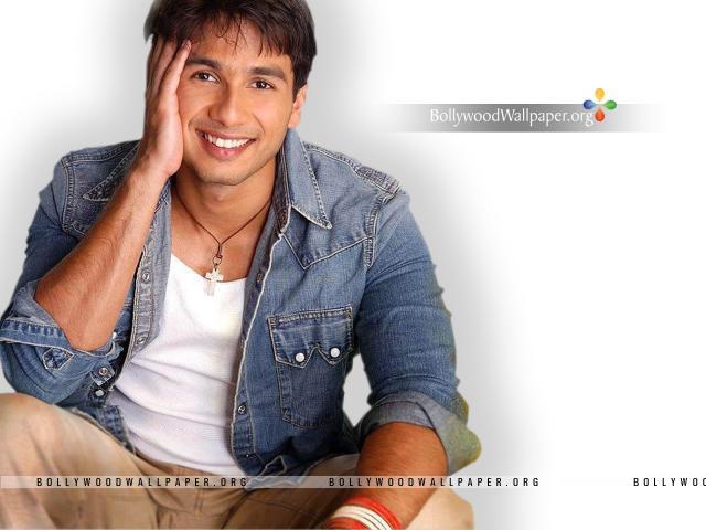 shahid wallpaper. Shahid Kapoor Wallpapers 2011