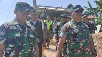 Kapoksahli Kodam III /Siliwangi Kunjungi Lokasi TMMD Ke 114 Kodim 0608/Cianjur Desa Cibadak Kec.Cibeber 