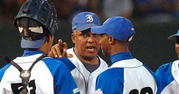 El manager de los Industriales de La Habana conversó sobre las realidades del roster pre competencia