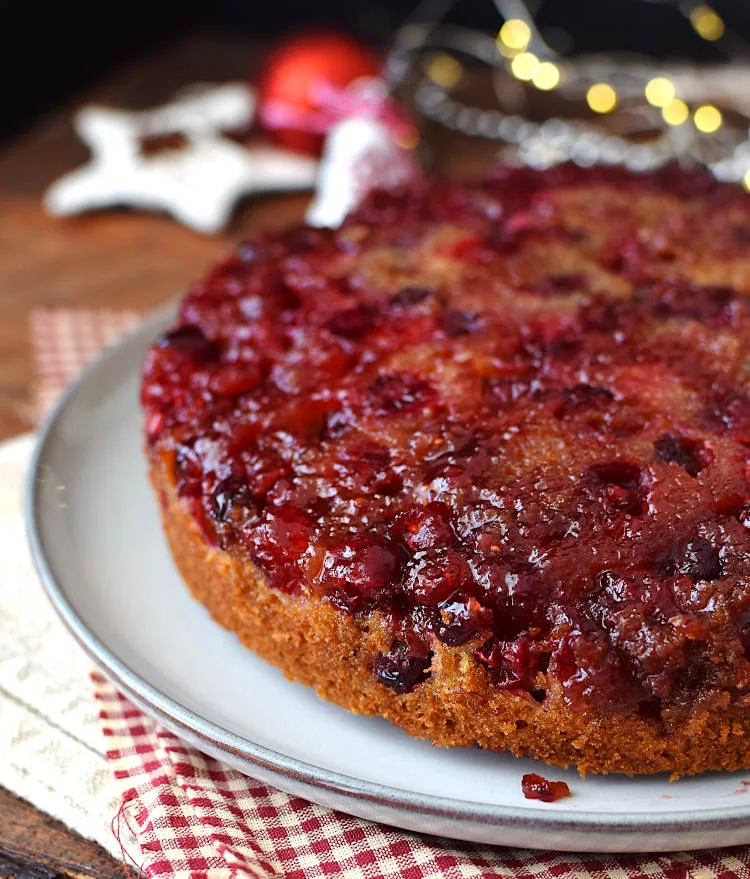 Torta volteada de cranberry