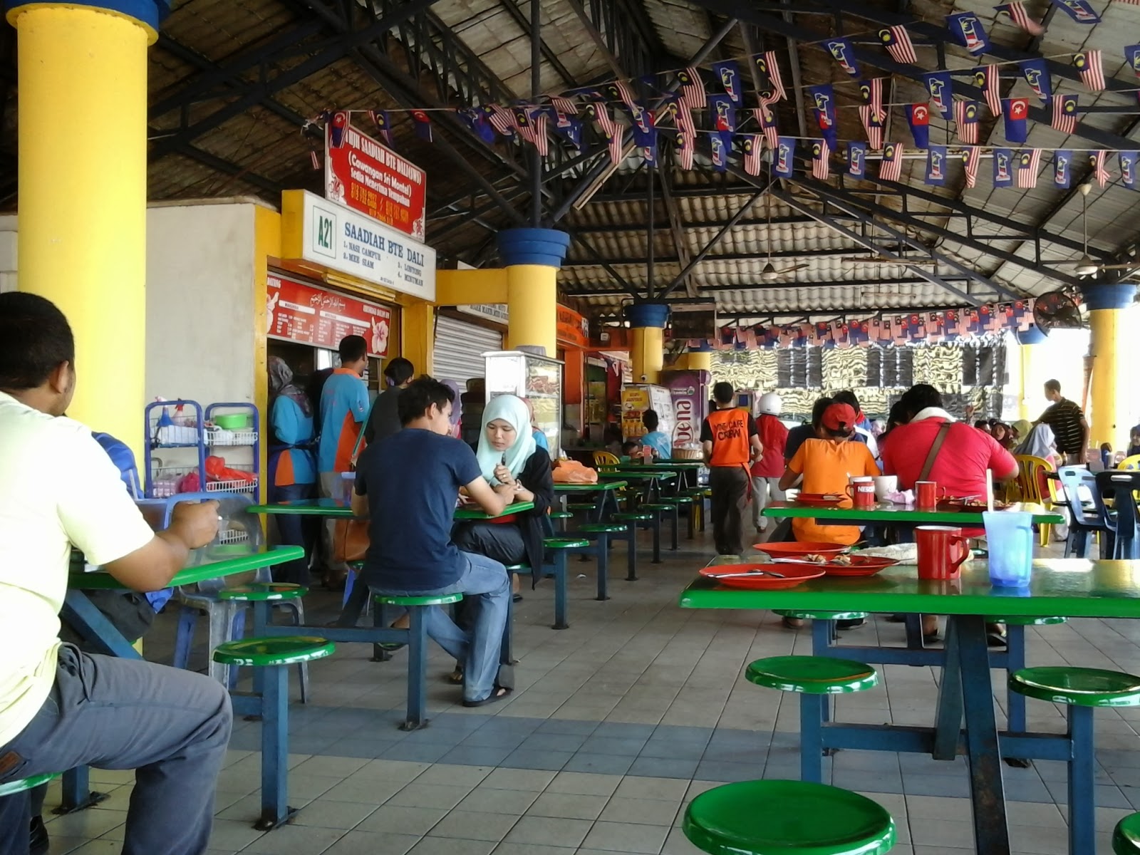 Johor Ke Terengganu.: Mengenang Alma Mater: Kedai Makan ...
