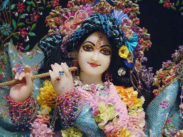 Lord Krishna HD Wallpaper, Close Up Picture God Wallpaper