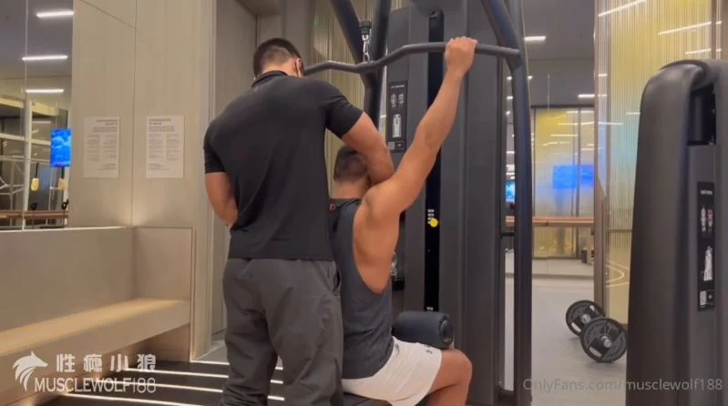 Musclewolf hot fun - episode 17 - Chinese gay couple 2