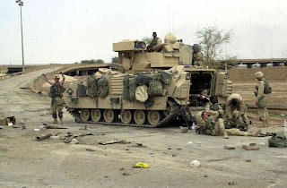 M2 Bradley Fighting Vehicle - Kendaraan Tempur Infanteri