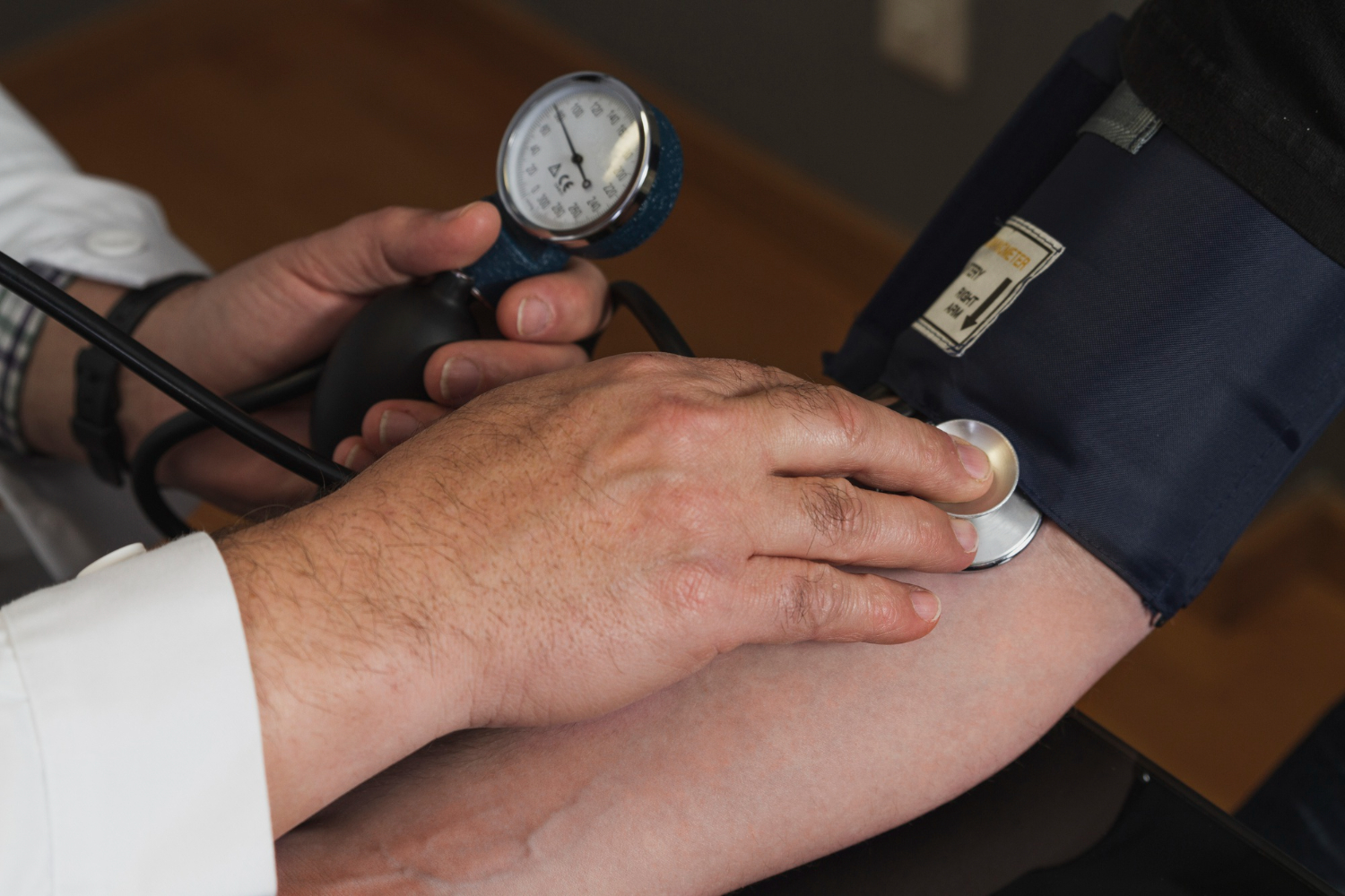 Low Blood Pressure: নিম্ন রক্তচাপ বা হাইপোটেনশনের লক্ষণ