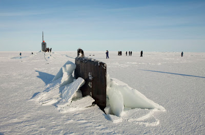 A Visit to an Arctic Ice Station Seen On coolpicturesgallery.blogspot.com