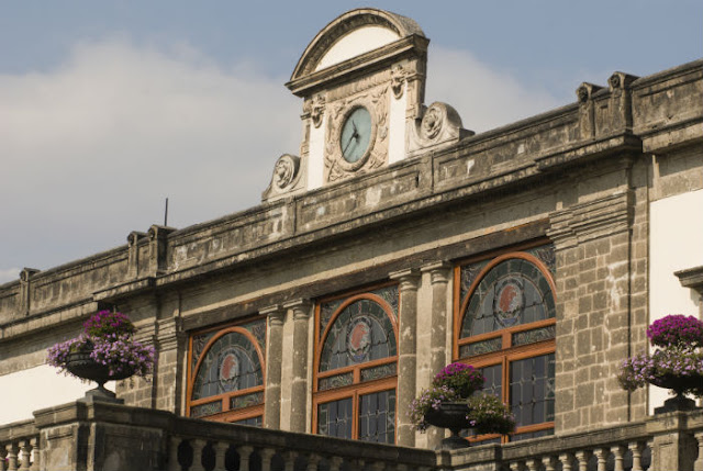 Explore Chapultepec Castle