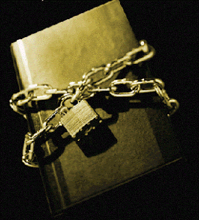 http://bookpeopleblog.files.wordpress.com/2008/09/bannedbooks.gif