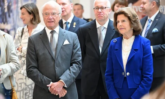 King Carl Gustaf and Queen Silvia visited the Fab Lab at Halmstad University and Halmstad City Library