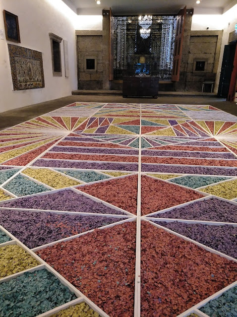 Ejemplo de suelo de flores en el interior del Museo de Carlos Machado en Ponta Delgada