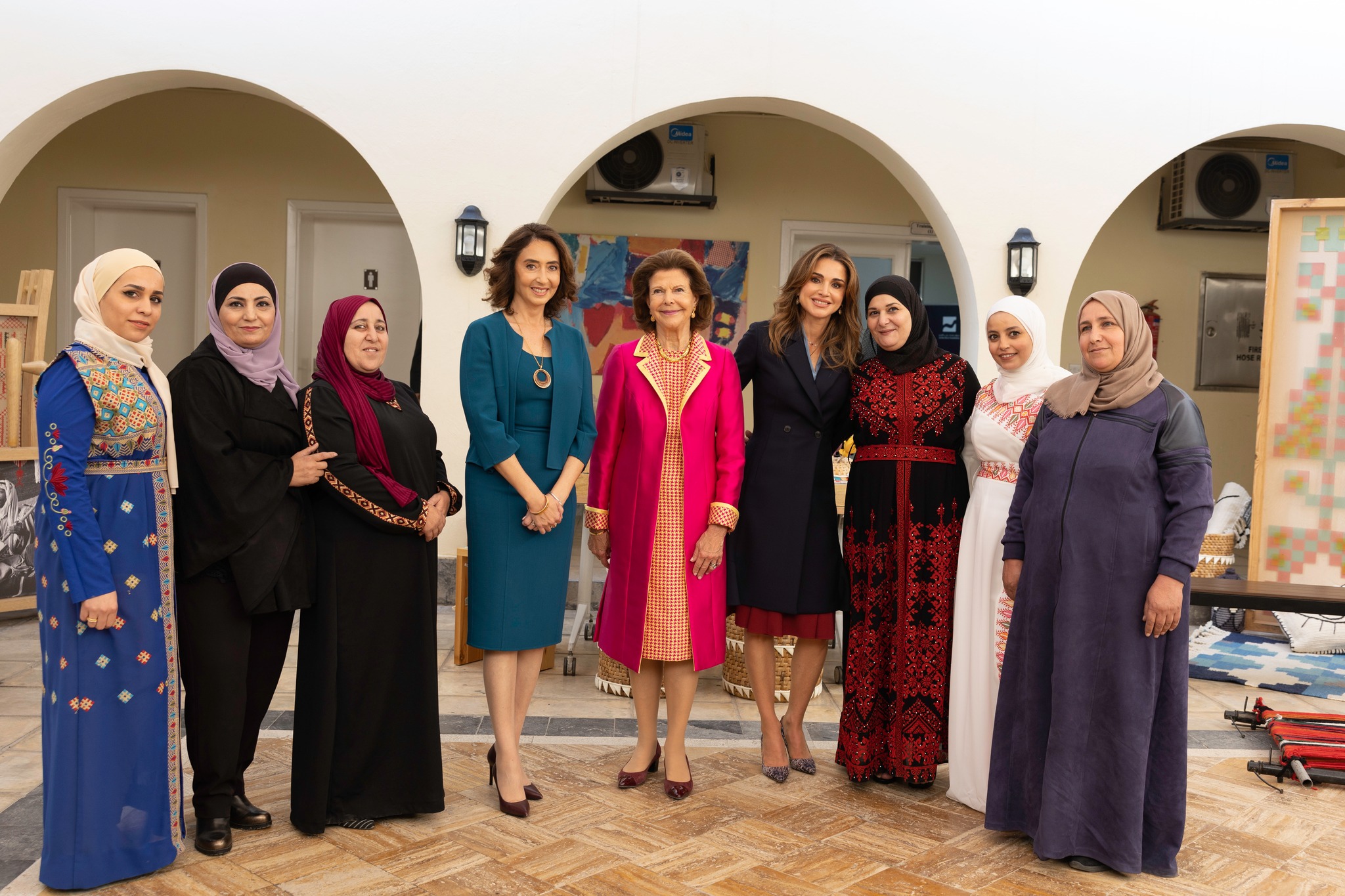 Her Majesty Queen Rania Al Abdullah joined Their Majesties King Carl XVI Gustaf and Queen Silvia of Sweden at a meeting on Tuesday with representatives from the Jordan River Foundation (JRF) and Swedish furniture conglomerate IKEA