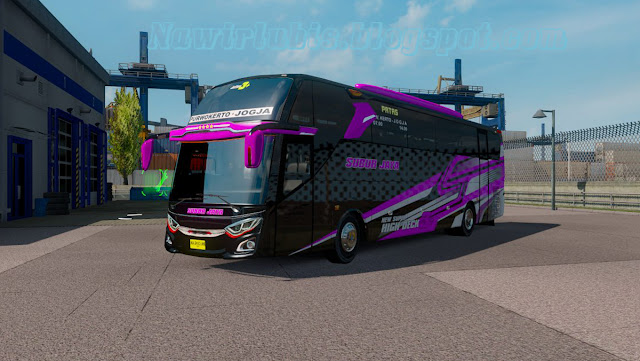 Adiputro Jetbus 3 Voyager