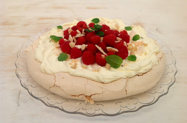 pavlova-de-frambuesas, raspberry-pavlova