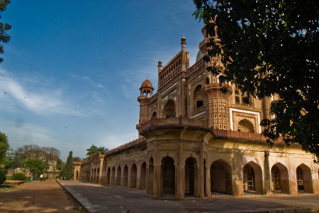 The Safdarjung tomb is quite similar to Humayun tomb in terms of shape, surroundings and colour of the building, although Humayun's tomb is much bigger and finer details are similar but quite different. The slabs from the tomb of Abdul Rahim Khankhana were used in the construction of the tomb.  The Safdarjung Tomb is popular for it's 4 features like : The Char Bagh with mausoleum at the centre, a ninefold floor plan, a five-part facade and a large podium with a hidden stairways.