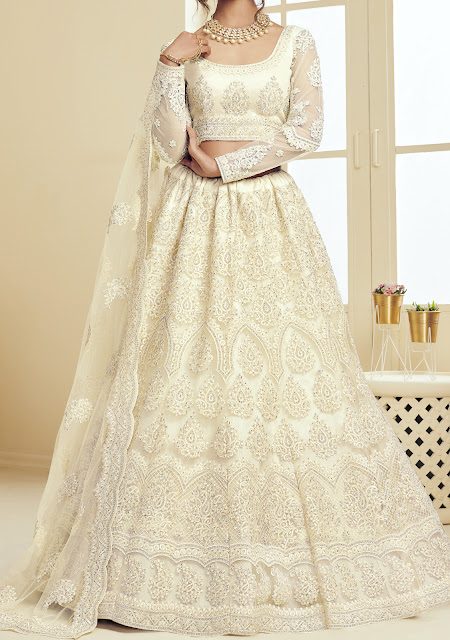 <img src="deshibesh.com" alt="Indian Bridal Look with Simple Lehenga Choli">