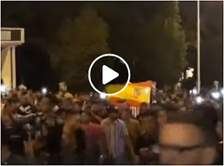 بالفيديو مسيرات احتجاجية بتطوان تطالب باسقاط الجنسية رافعة العلم الاسباني