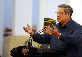 SBY Berpidato di Sekolah Perwira Militer Inggris