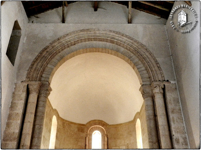 MONTAGNE (33) - Eglise romane Saint-Georges (Intérieur)