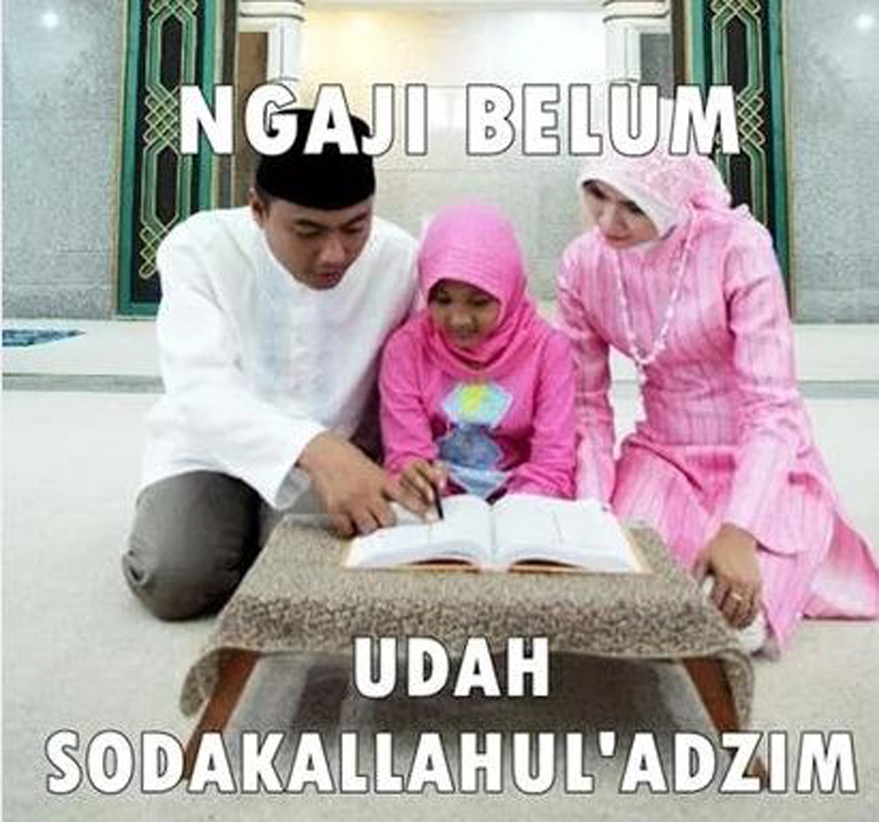50 Meme Lucu Wanita Keren Dan Terbaru Puzzle